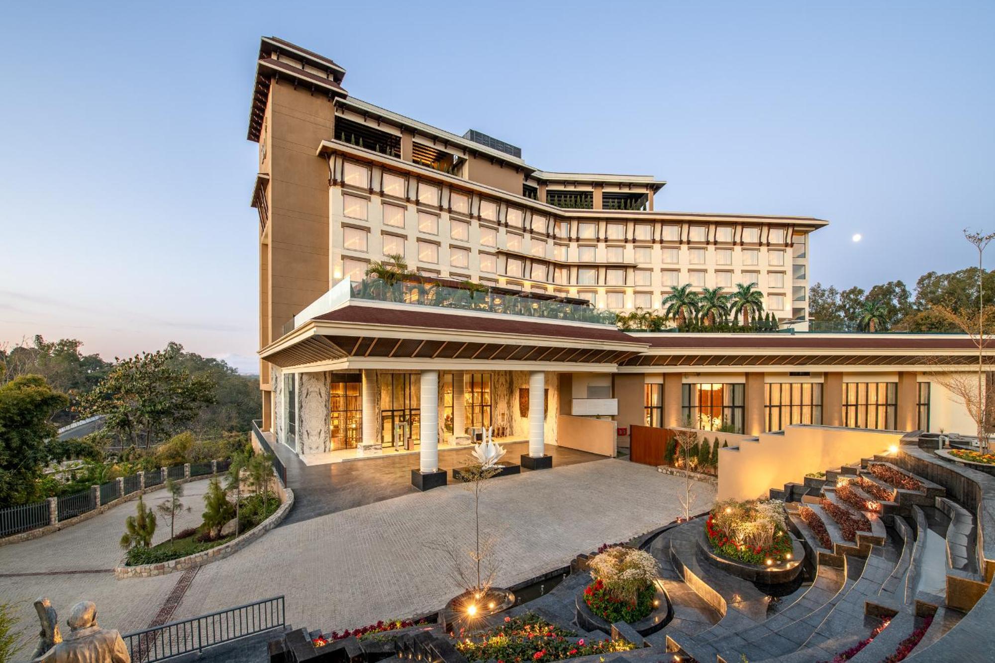 Taj Mussoorie Foothills, Dehradun Otel Dış mekan fotoğraf