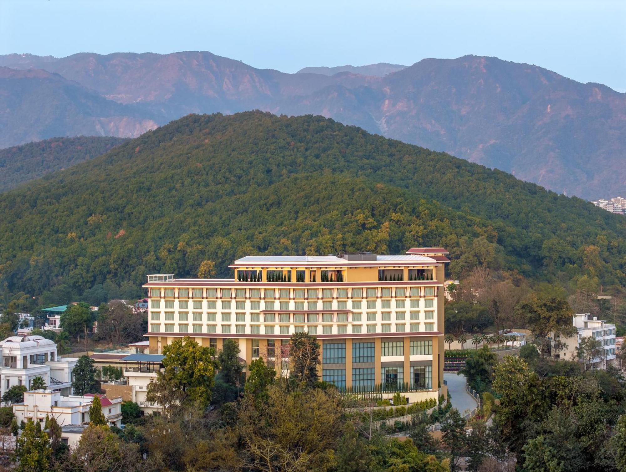 Taj Mussoorie Foothills, Dehradun Otel Dış mekan fotoğraf