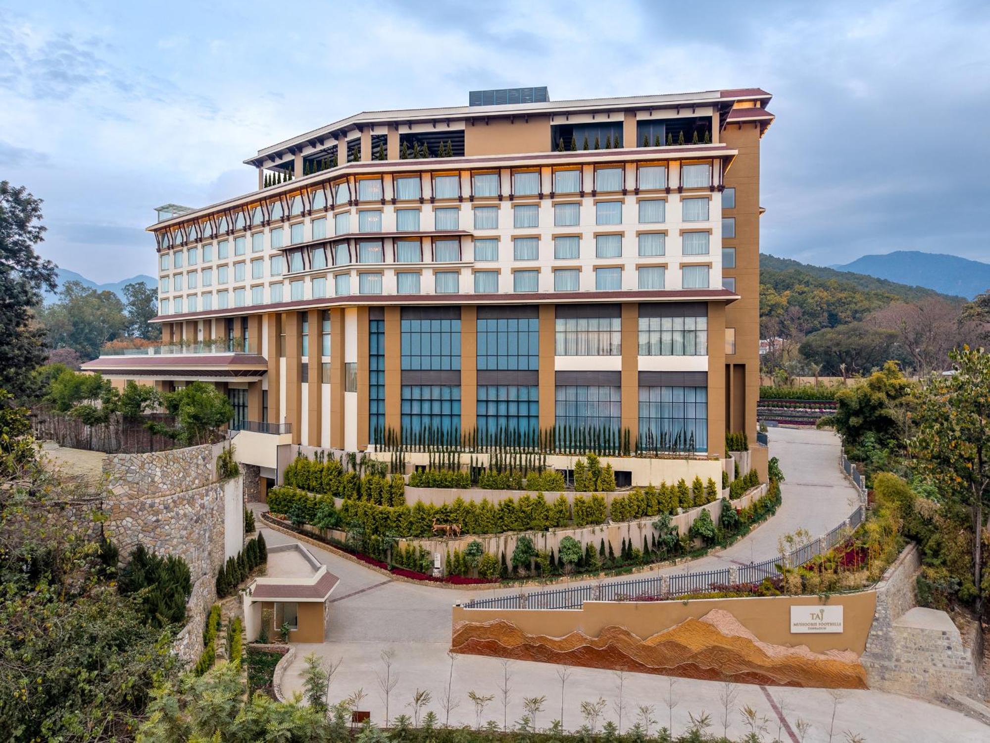 Taj Mussoorie Foothills, Dehradun Otel Dış mekan fotoğraf