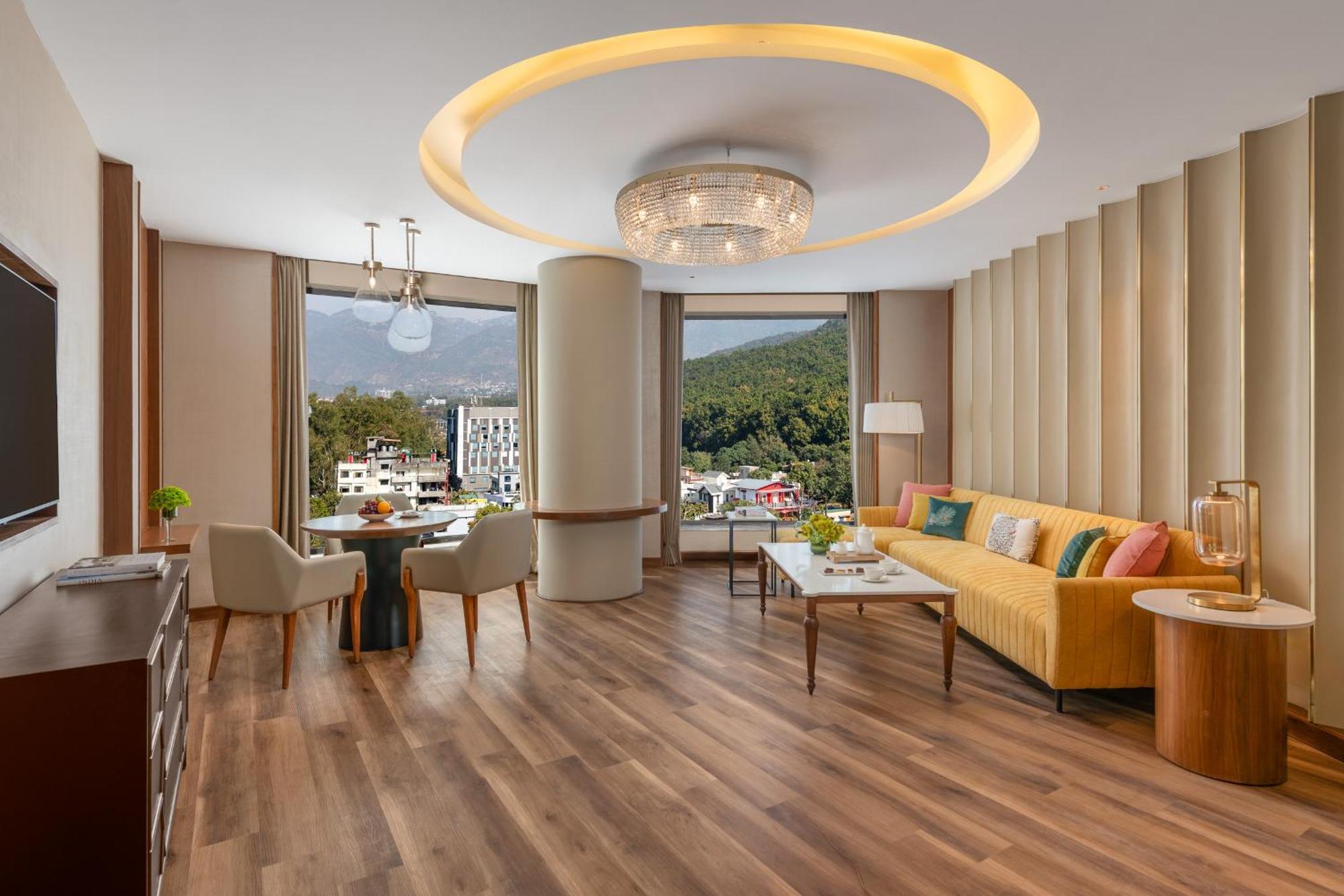 Taj Mussoorie Foothills, Dehradun Otel Dış mekan fotoğraf